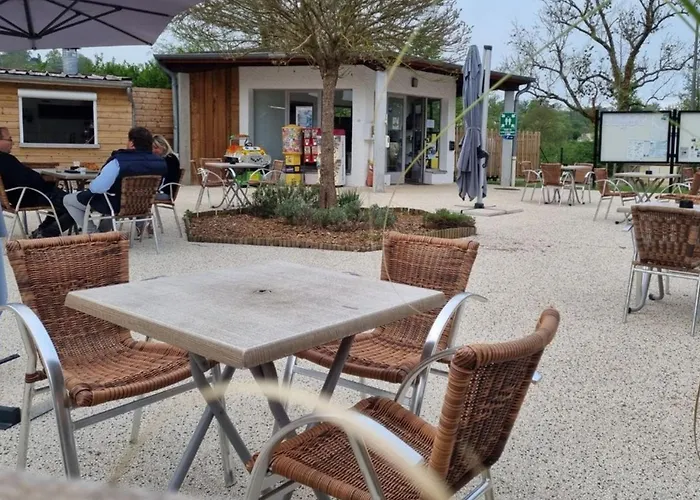 Mobil 6 Pers Avec Terrasse à - Api-1-52-1219 Camping *